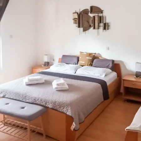 Gorgeous In Apartman *