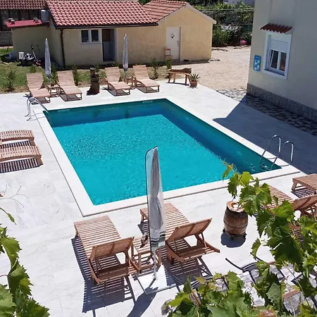 2 Bedroom Amazing In * لوبار