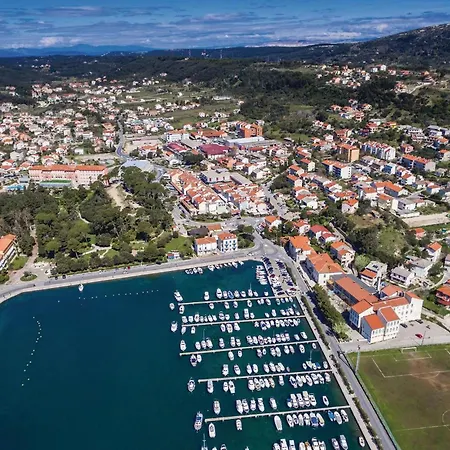 2 Bedroom Amazing In * لوبار