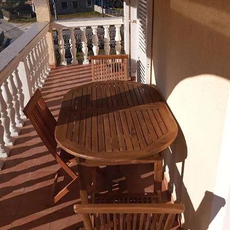 2 Bedroom Amazing In * لوبار